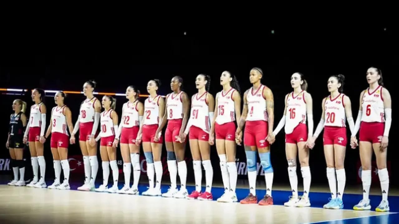 Türkiye'nin Yarı Final Rakibi Belli Oldu! Filenin Sultanları Çin'e Karşı