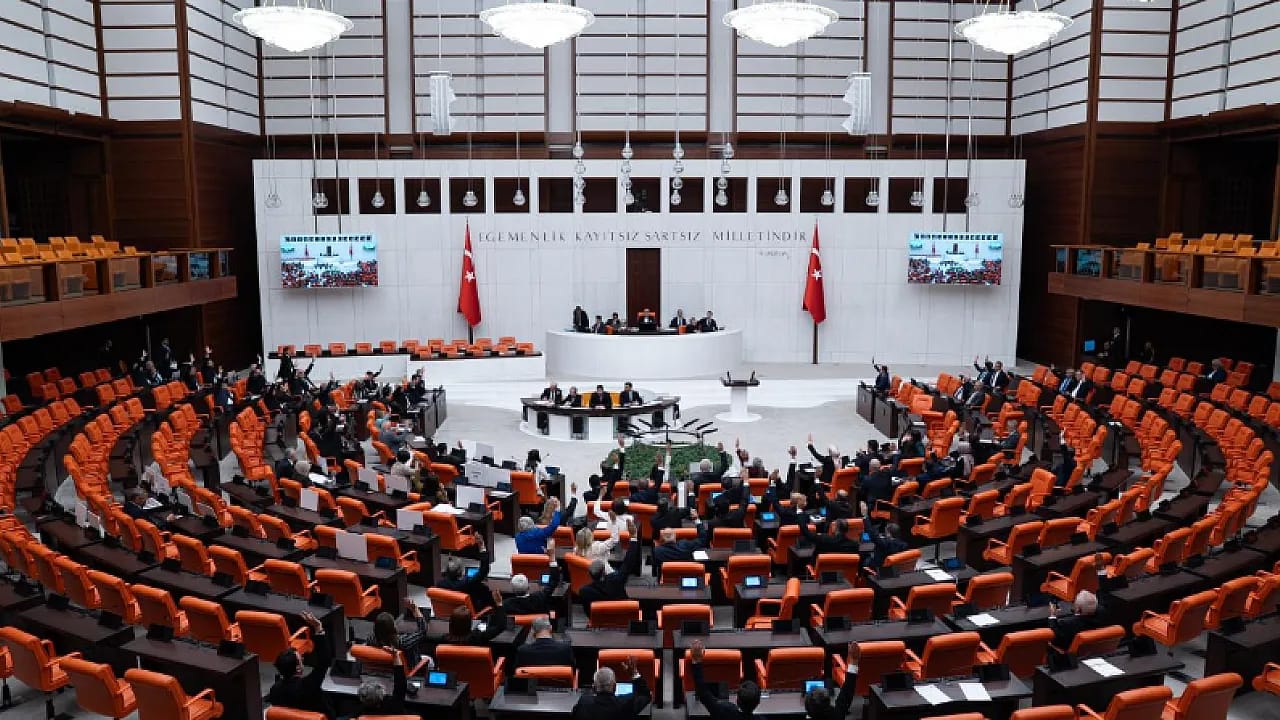 TBMM'de Yoğun Hafta! Çocuklara Yönelik Ceza Düzenlemesi Gündeme Geliyor