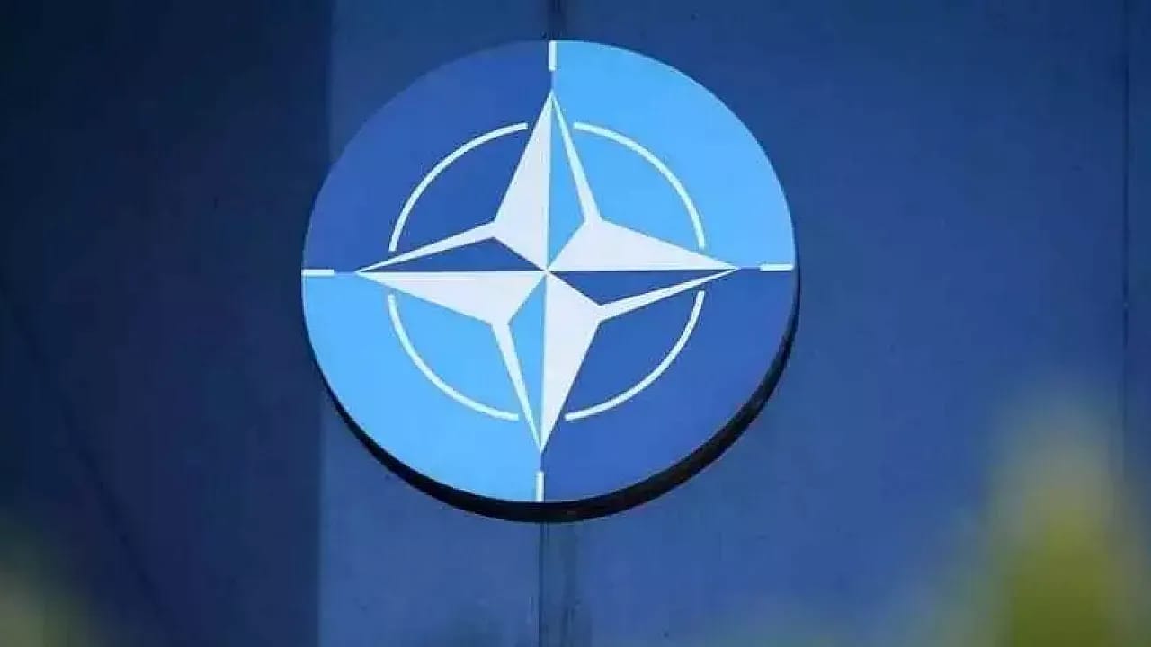Grönland Üzerindeki Egemenlik Tartışmaları ve NATO İttifakının Geleceğine Dair Kritik Uyarılar