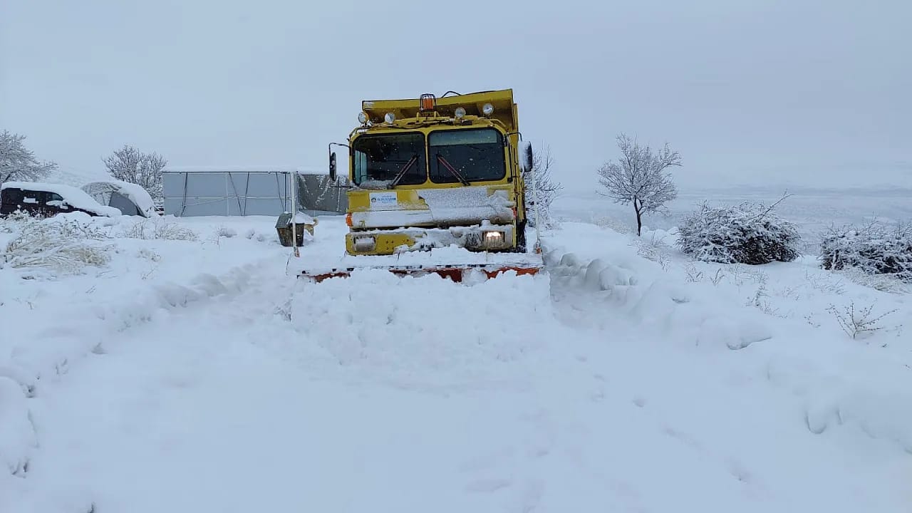 86 Mahallede 1.989 Kilometrelik Yol Açıldı