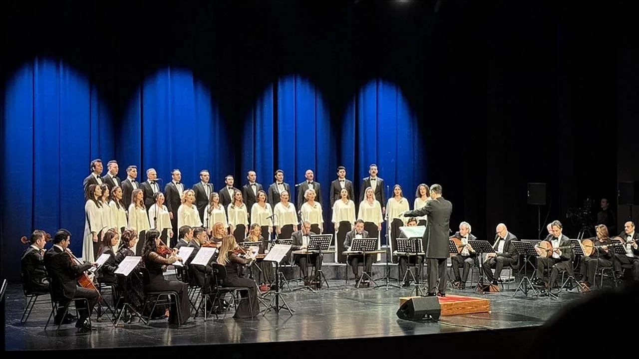Cumhurbaşkanlığı Klasik Türk Müziği Korosu Yeni Yılın İlk Konserini Atatürk Kültür Merkezinde Gerçekleştirdi