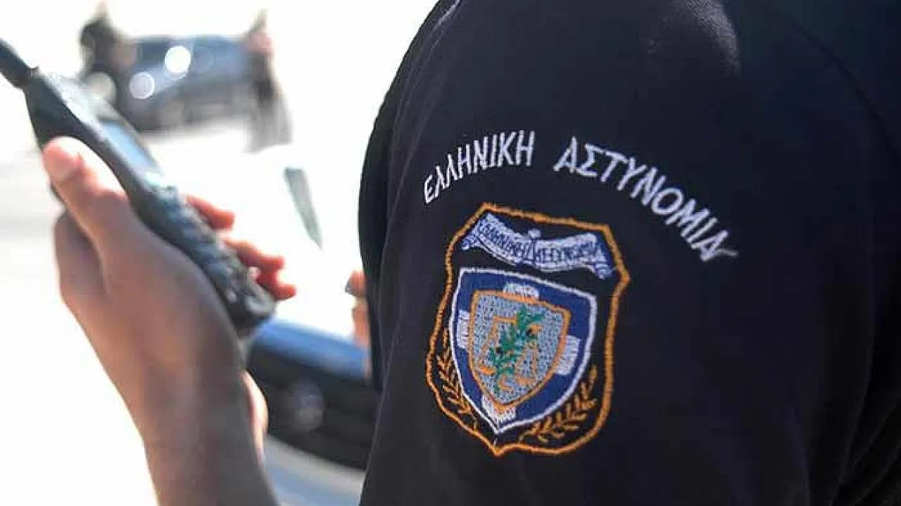 Yunan Polisinden Barbarlık: Türk Vatandaşlarının Plakaları Sökülerek Ehliyetlerine El Koyuluyor