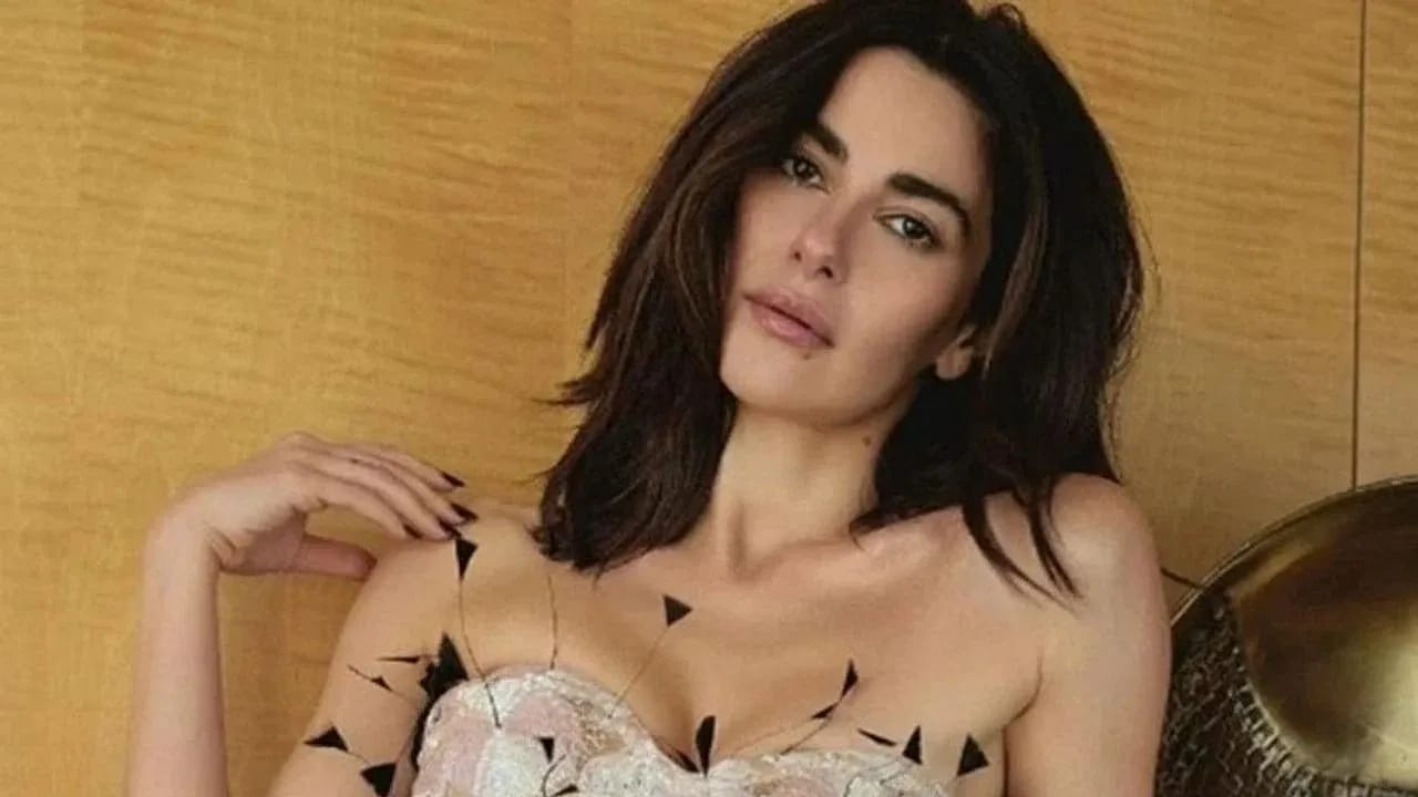 Nesrin Cavadzade Yeni Sezonda Daha 17 Kadrosuna Dahil Oldu