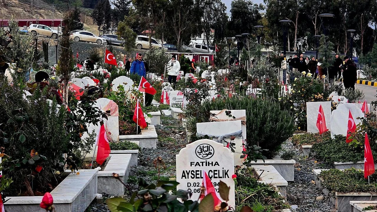 6 Şubat Depreminin Üçüncü Yılında Hatay'da Hüzünlü Anma