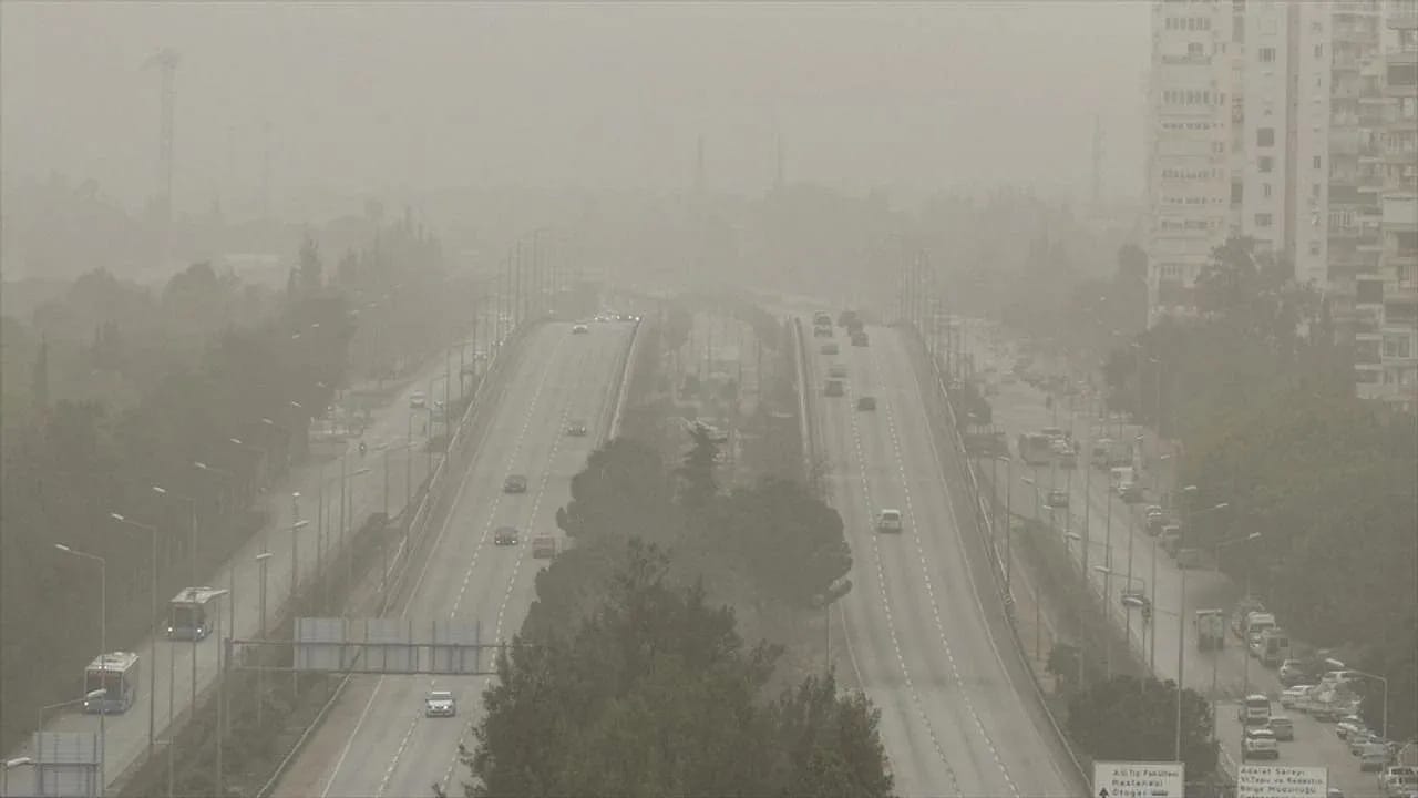 Meteoroloji Genel Müdürlüğünden Yurdun Büyük Bölümüne Kritik Toz Taşınımı İkazı