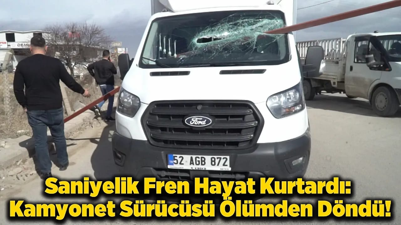 Malatya'da Demir Yüklü Araç Facia Getiriyordu: Camı Delip Geçti