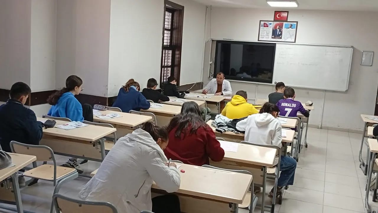 Malatya'da Ücretsiz Eğitim Desteği: 1350 Öğrenci Ter Döktü