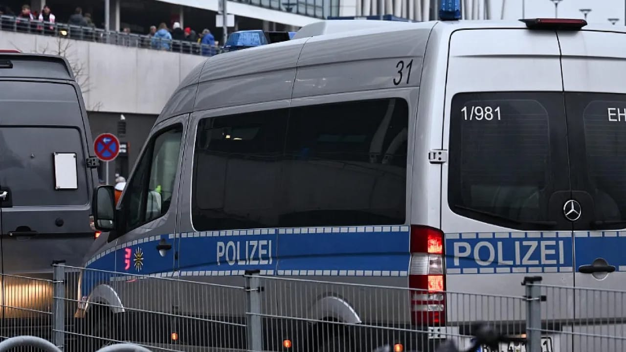 İsviçre'de Posta Otobüsünde Korkunç Yangın: 6 Ölü, 5 Yaralı!
