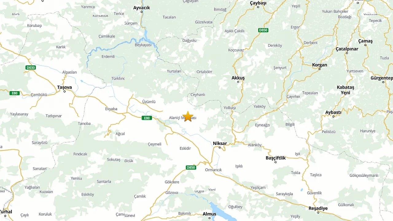 Tokat'ta 5.5'lik Gece Depremi: Çevre İller de Sallandı