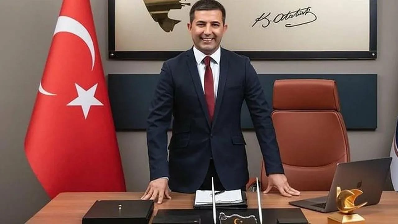 Kuşadası Belediye Başkanı Ömer Günel Hakkında Yürütülen Adli Süreç Siyaset Dünyasını Hareketlendirdi