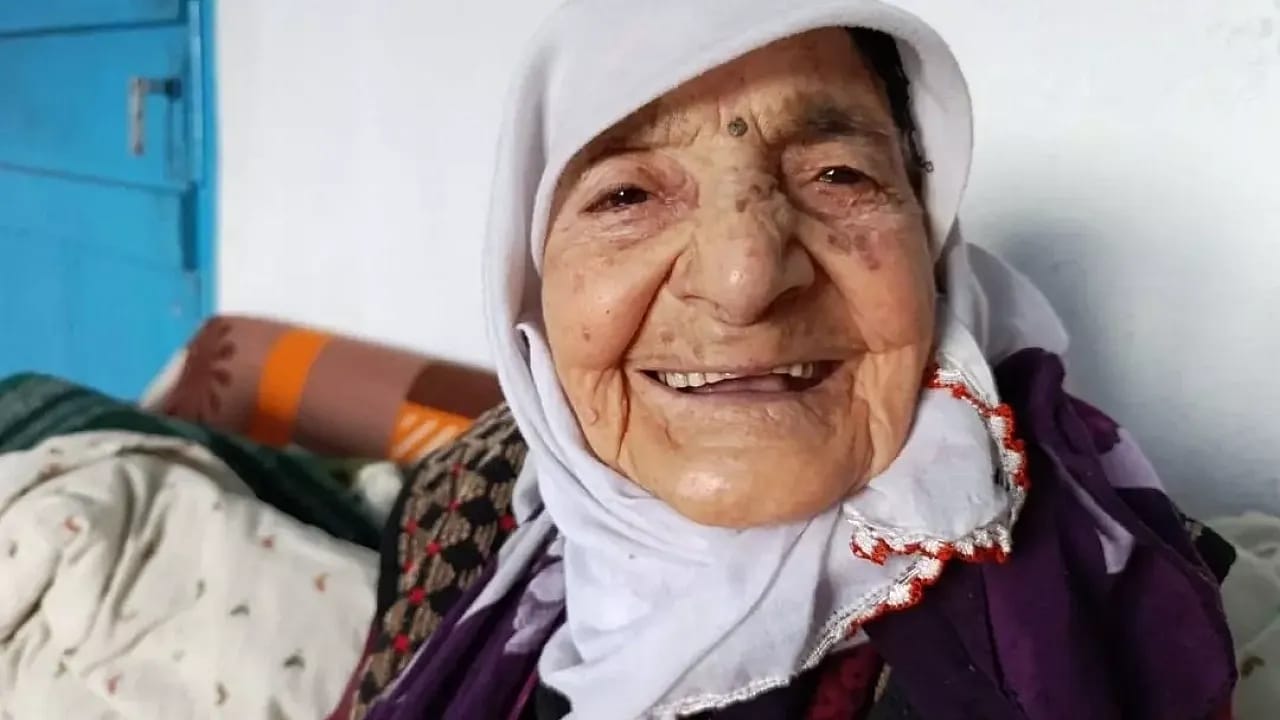 Osmanlı'da Doğdu, Cumhuriyet'in Çınarı Oldu: İşte 106 Yıllık Hayatın Formülü
