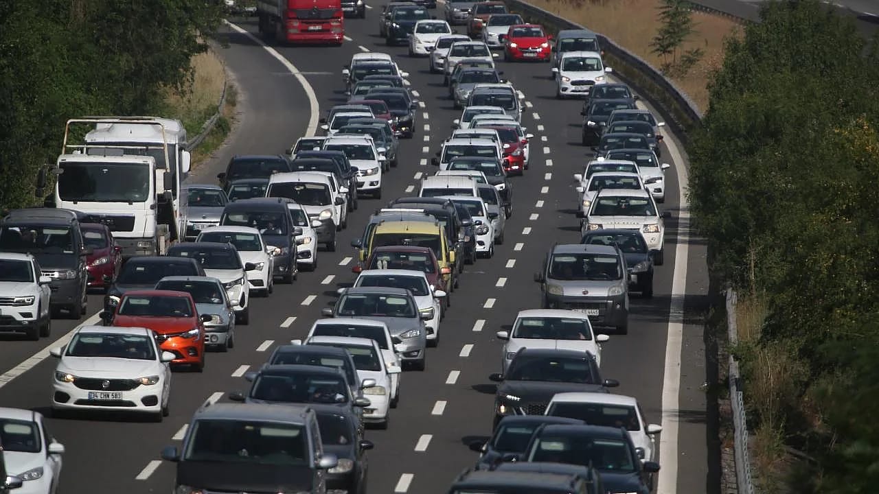 Bolu Dağı Tüneli'nde Bayram Trafiği: 331 Bin Araç Geçiş Yaptı
