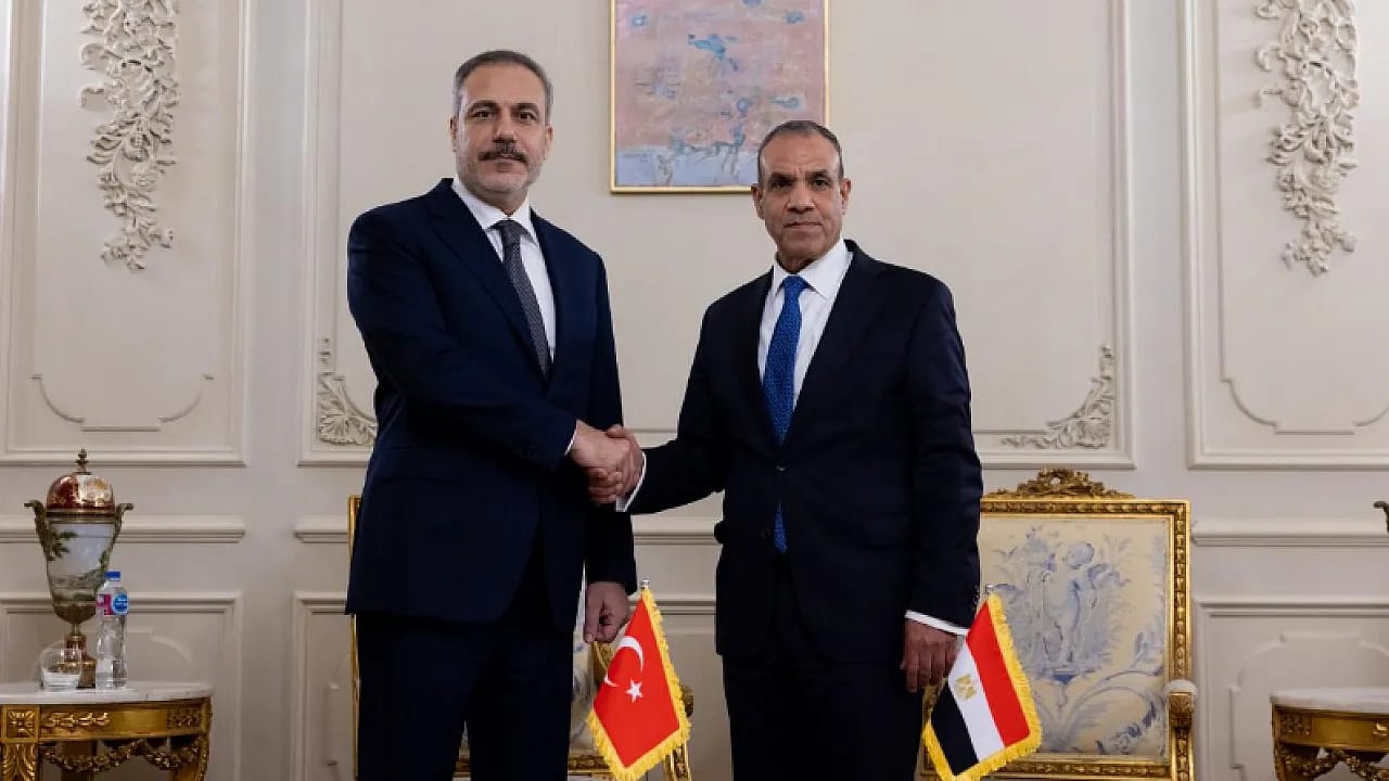 Diplomasi Trafiği Hızlandı! Bakan Fidan Ateşkes ve İkili İlişkileri Görüştü