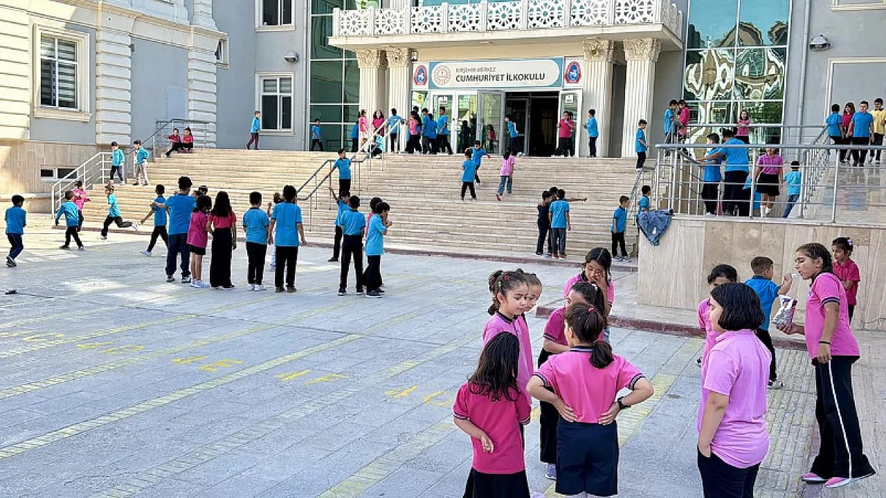 Okullarda Yeni Dönem Başlıyor! Bakanlıklardan Şiddete Karşı 'Sıfır Tolerans' Kararı