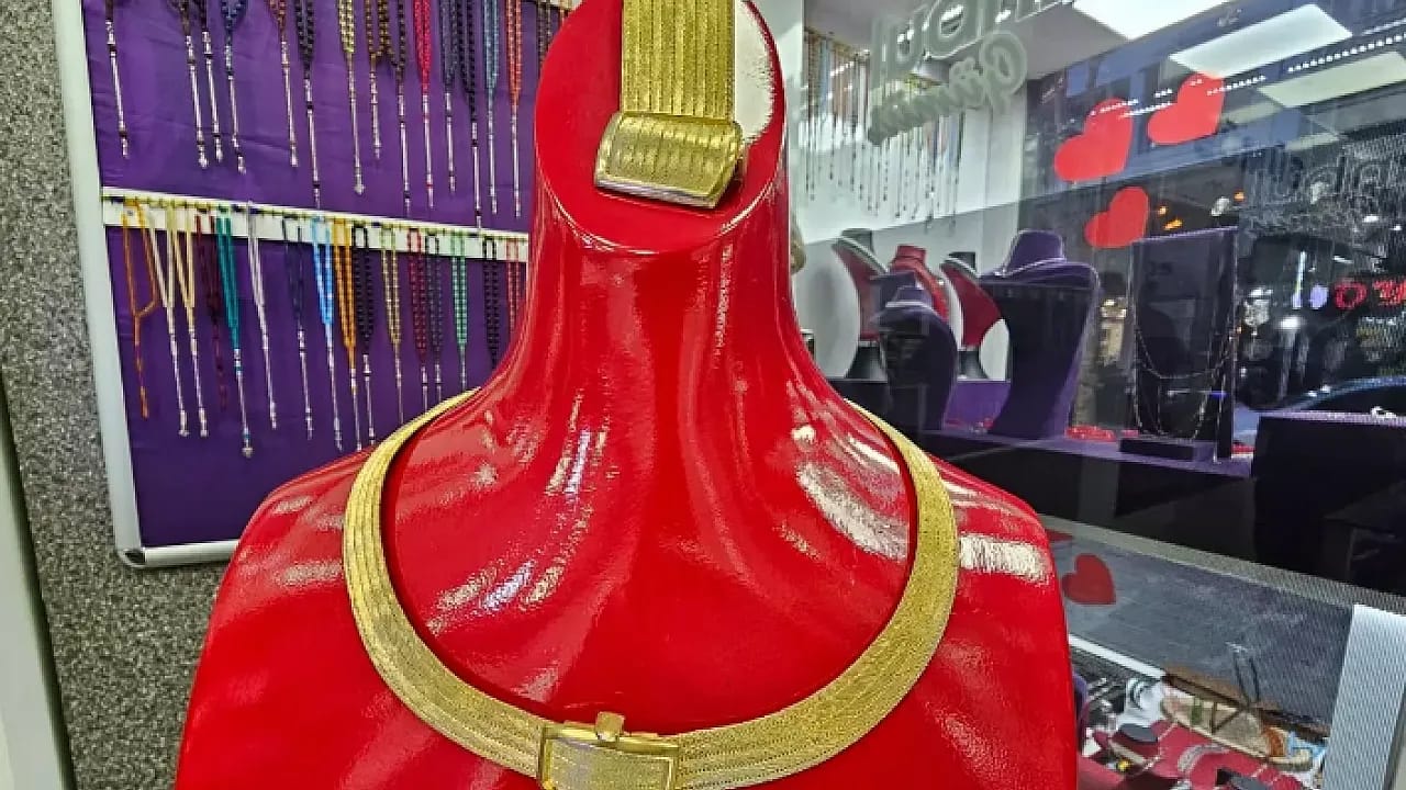 Elazığ'da Düğün Takılarına Yeni Soluk! Altın Kaplama Gümüş Hasır Setler Vitrinde