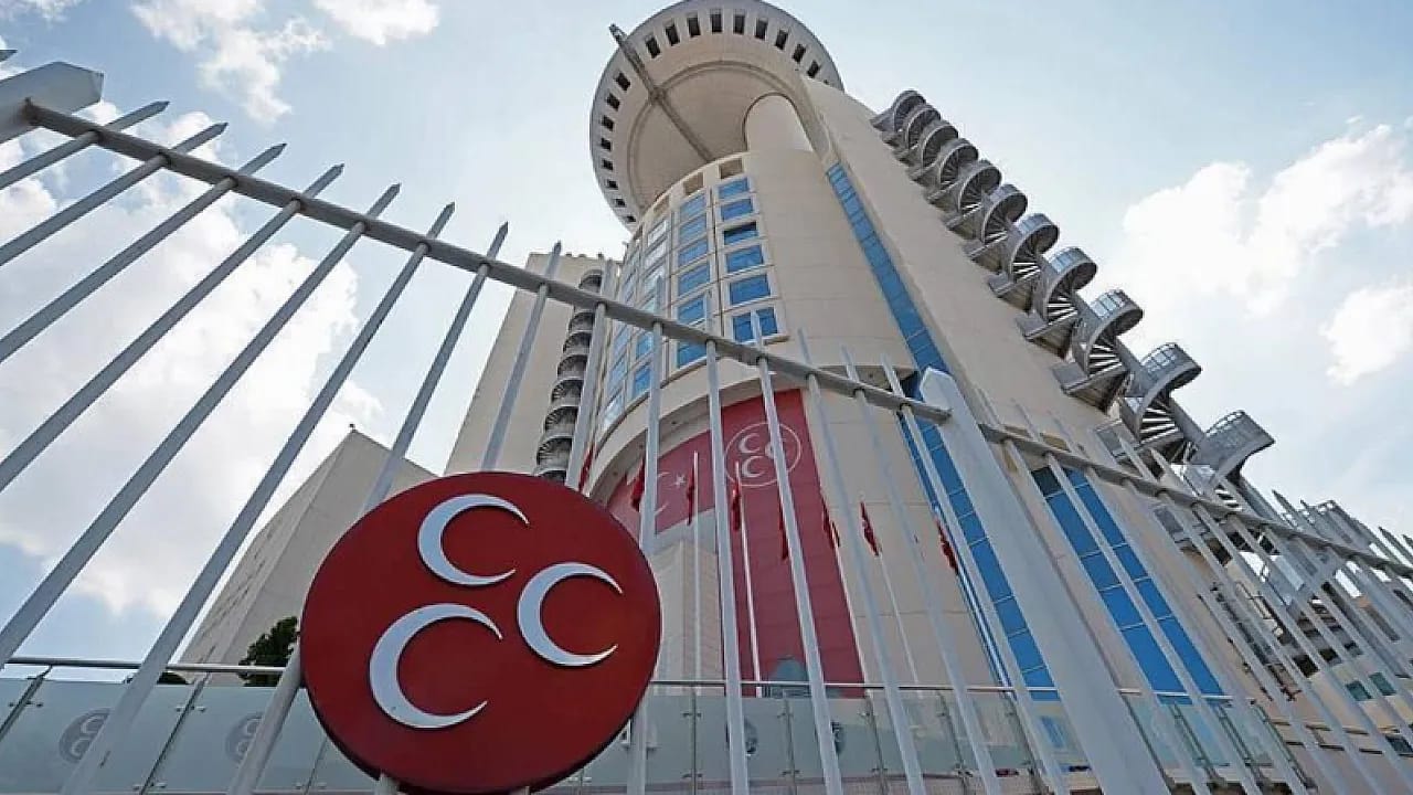 MHP'de Fesih Kararı! O İlin Teşkilatı Tamamen Kapatıldı