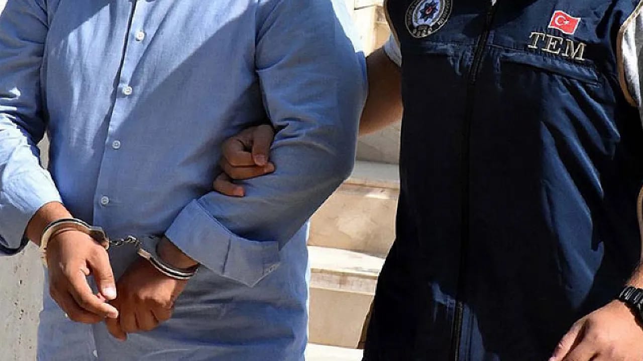 İstanbul'da 25 İlçede Terör Örgütlerine Darbe!