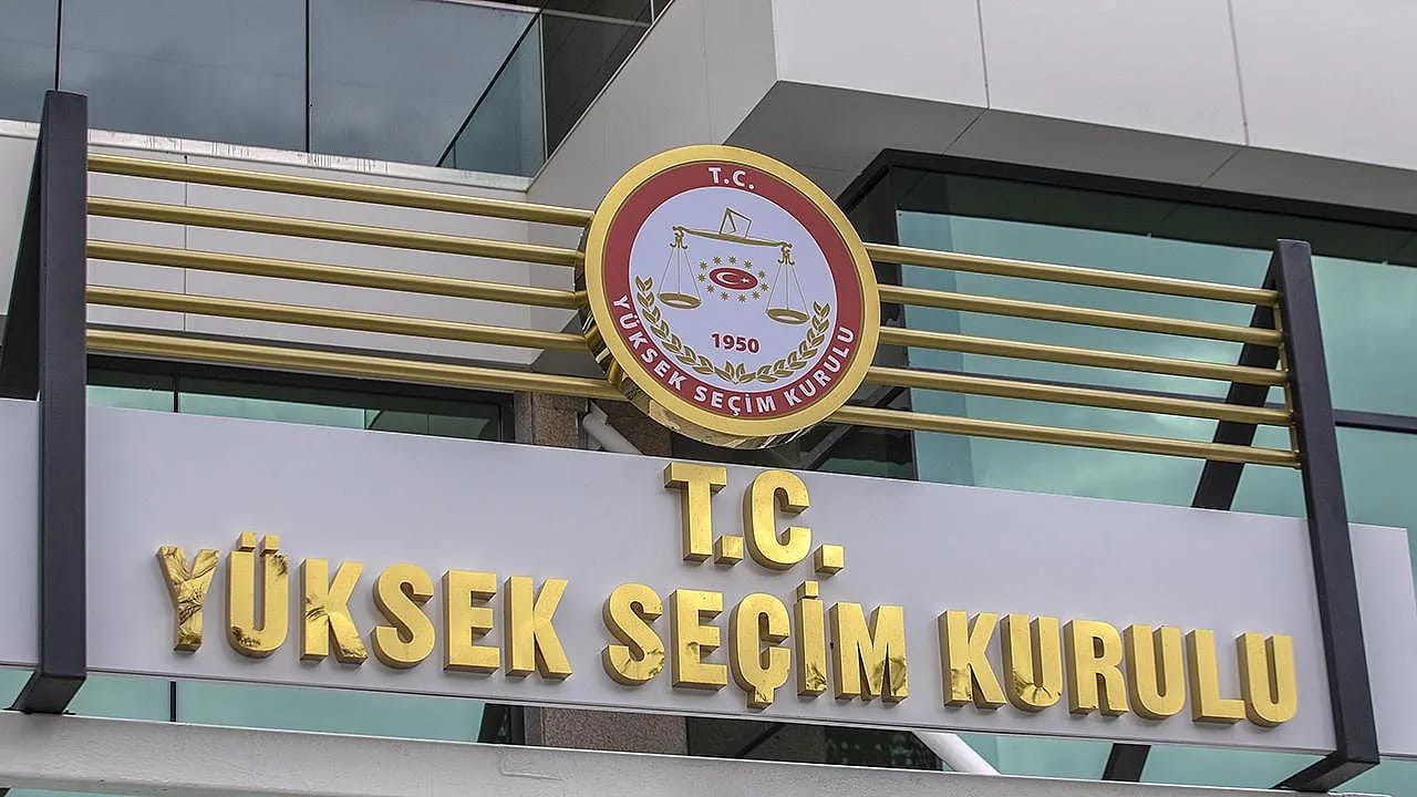Yüksek Seçim Kurulu'nda Yeni Dönem! Başkanlık Koltuğuna Serdar Mutta Oturdu
