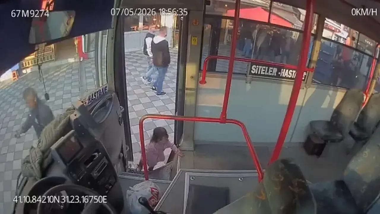 Bebek Firarda! Hareketli Anlar Kameraya Yansıdı