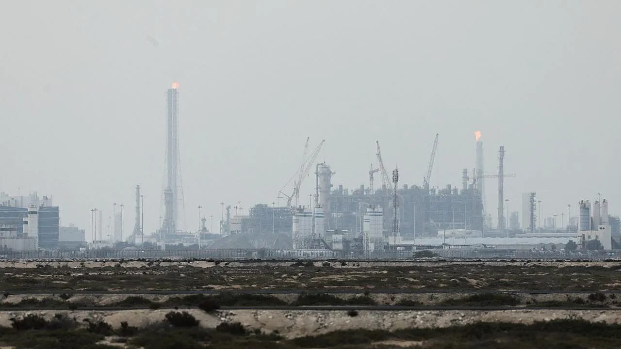 Dünyanın Gözü Bu Tankerdeydi! Hürmüz Boğazı'nda Savaş Sonrası Bir İlk