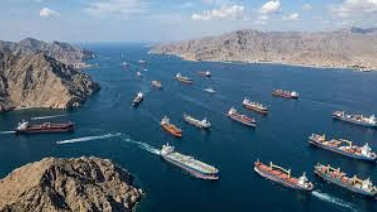 ABD Donanması Hürmüz Boğazı'nda Yeniden Devrede!