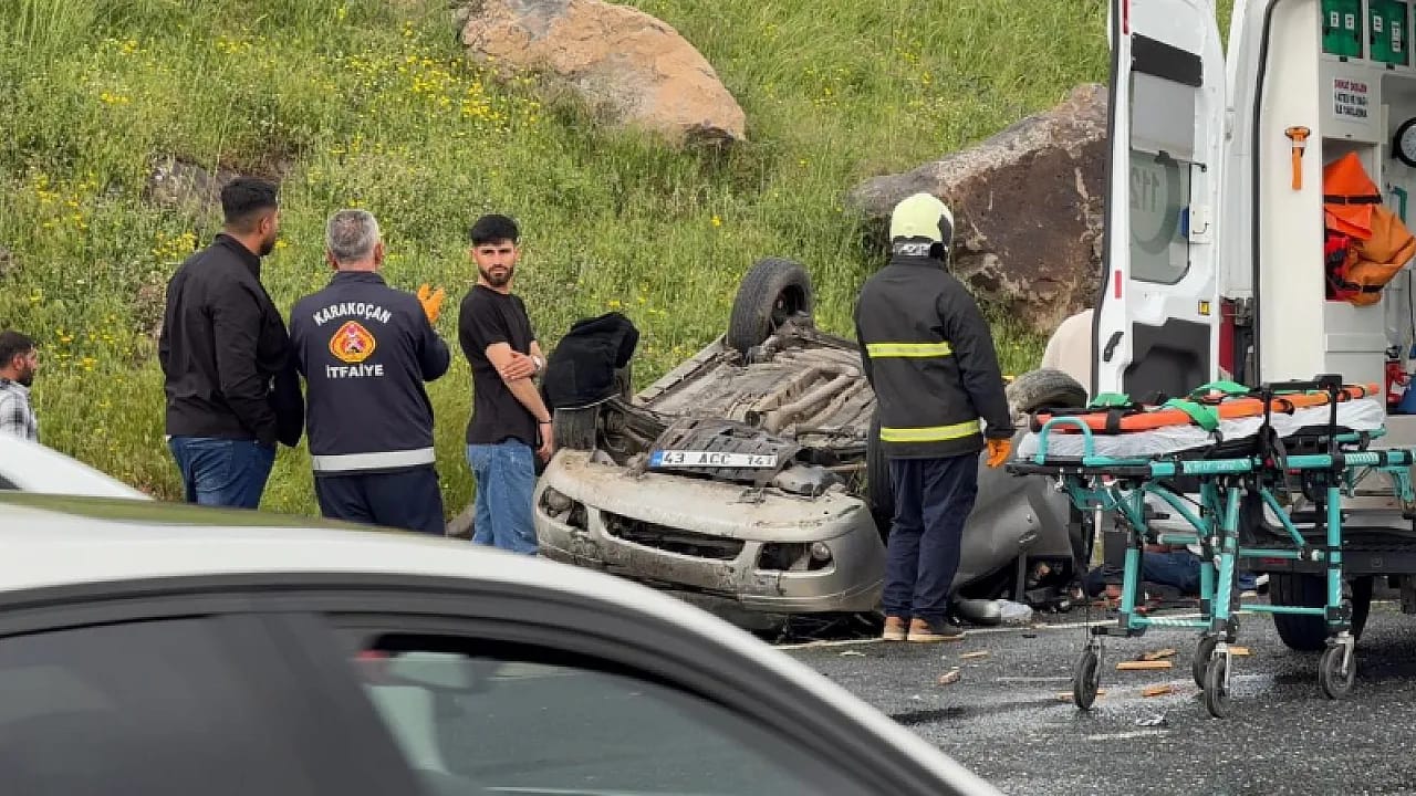 Elazığ'da Otomobil Dehşeti! Takla Atan Araçta Can Kaybı