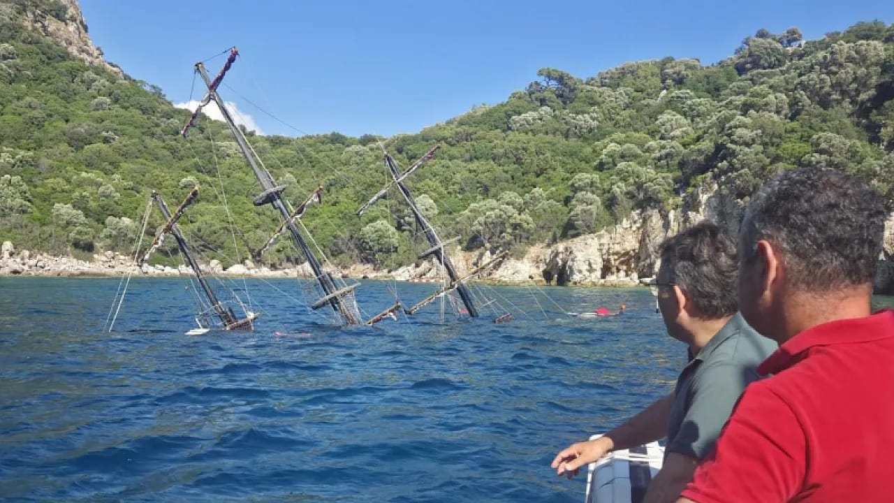 Muğla'da Tur Teknesi Alarmı!