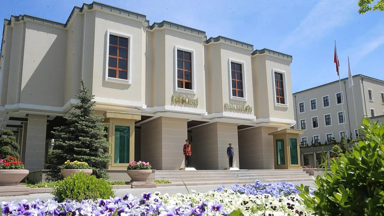 İçişleri Bakanlığı Gözaltında Kötü Muamele ve Usulsüz Arama İddialarına Soruşturma Başlattı