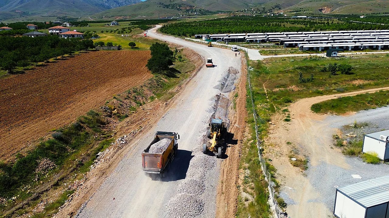 Malatya'da Mahalleleri Birbirine Bağlayan Yeni Yol Açılıyor