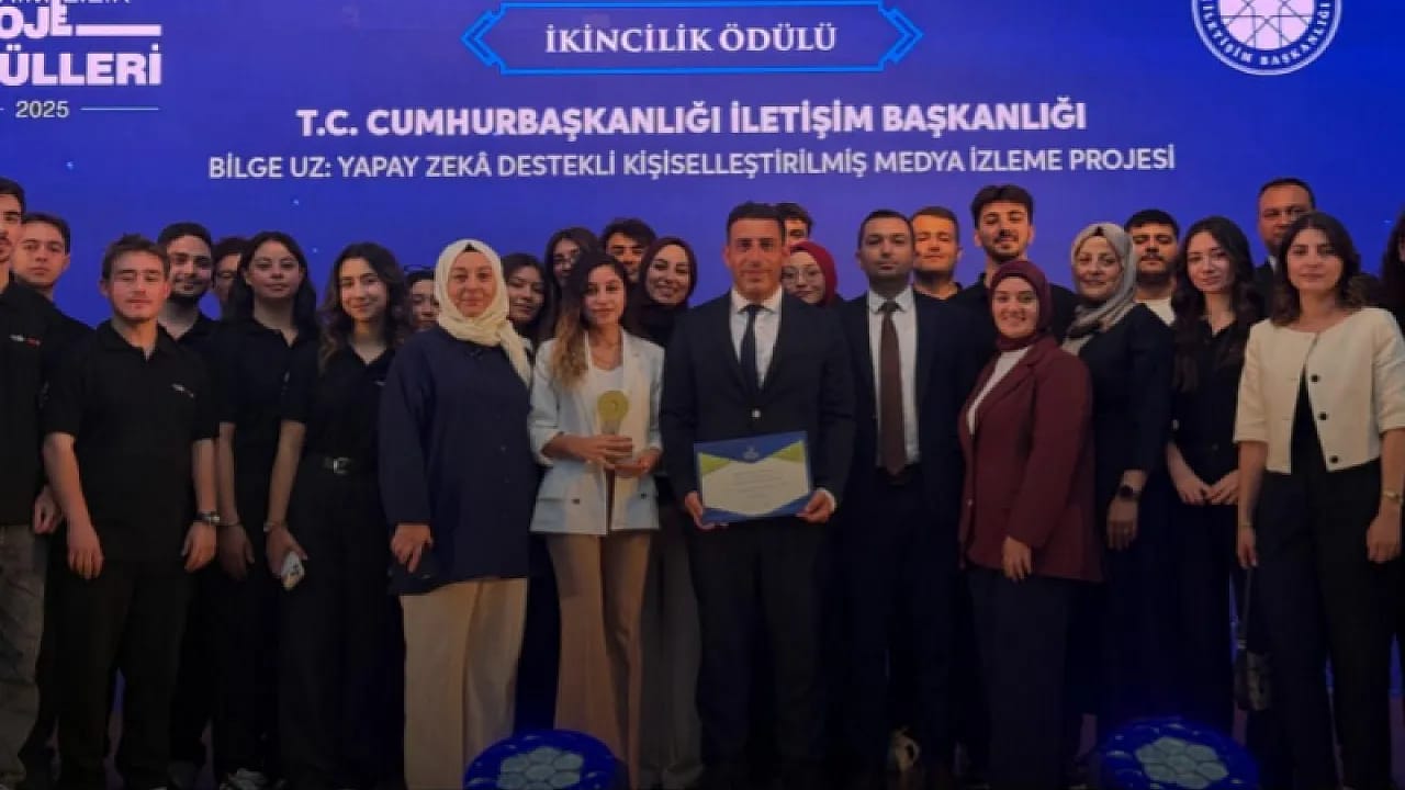 Yapay Zeka Destekli Sistem Jüriden Tam Not Aldı! Türkiye Genelinde Dereceye Girdi