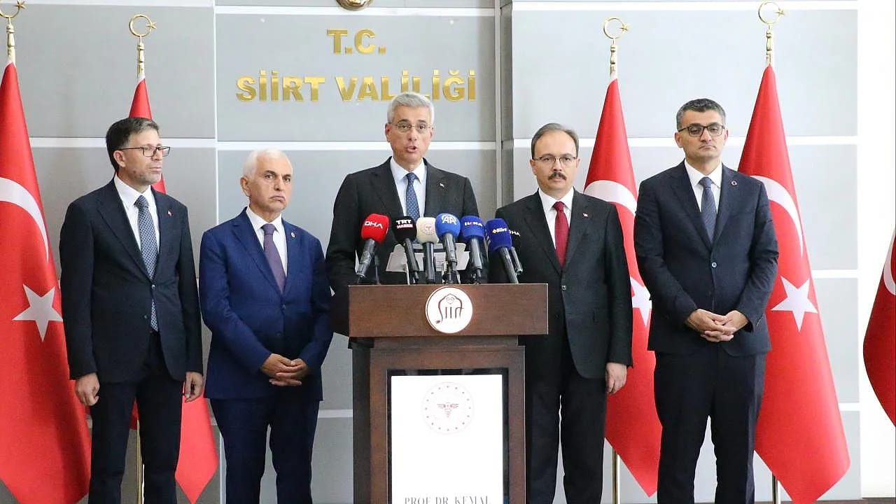 Sağlık Bakanı Memişoğlu Müjdeyi Siirt'ten Duyurdu! Türkiye Tıbbi Teknolojide Sınırları Aşıyor